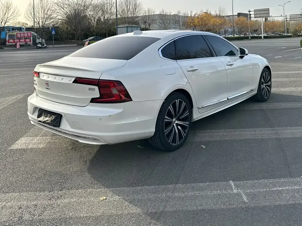 Volvo S90 2023 из CN, фото 8