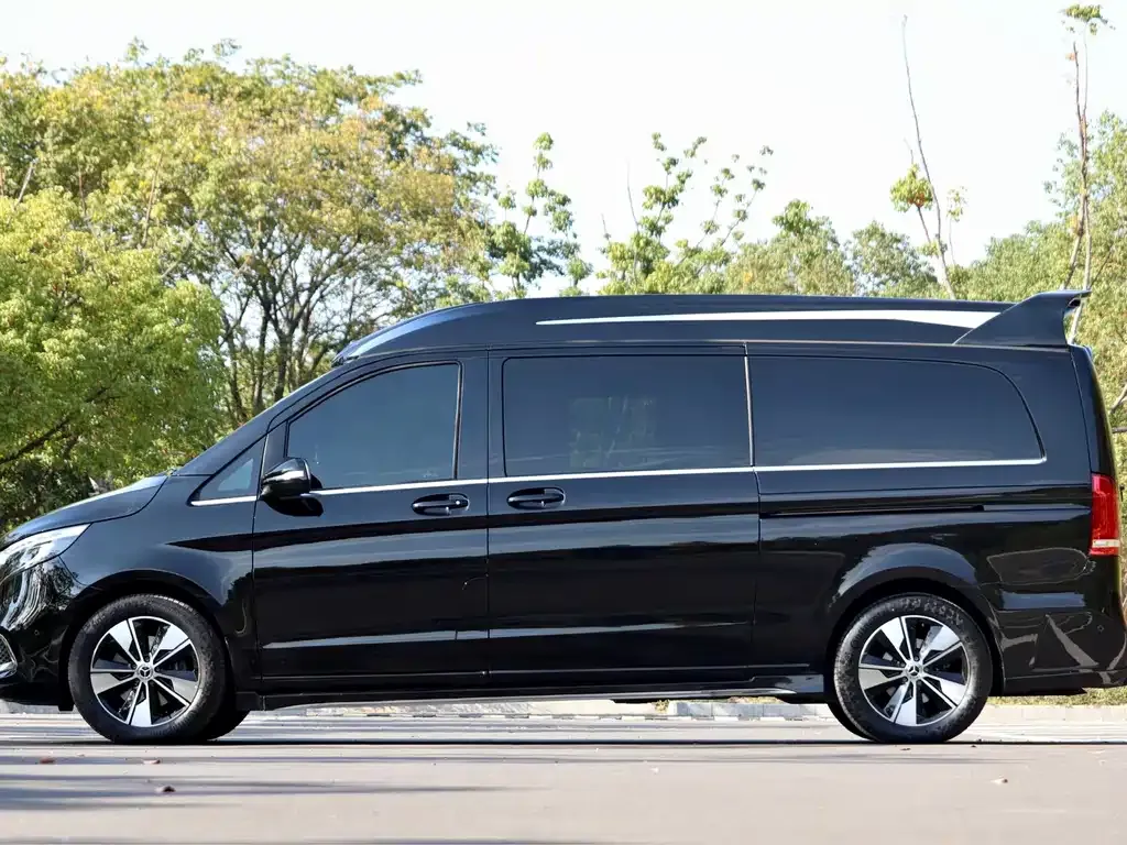 Mercedes-Benz V-Class 2023 из CN, фото 7