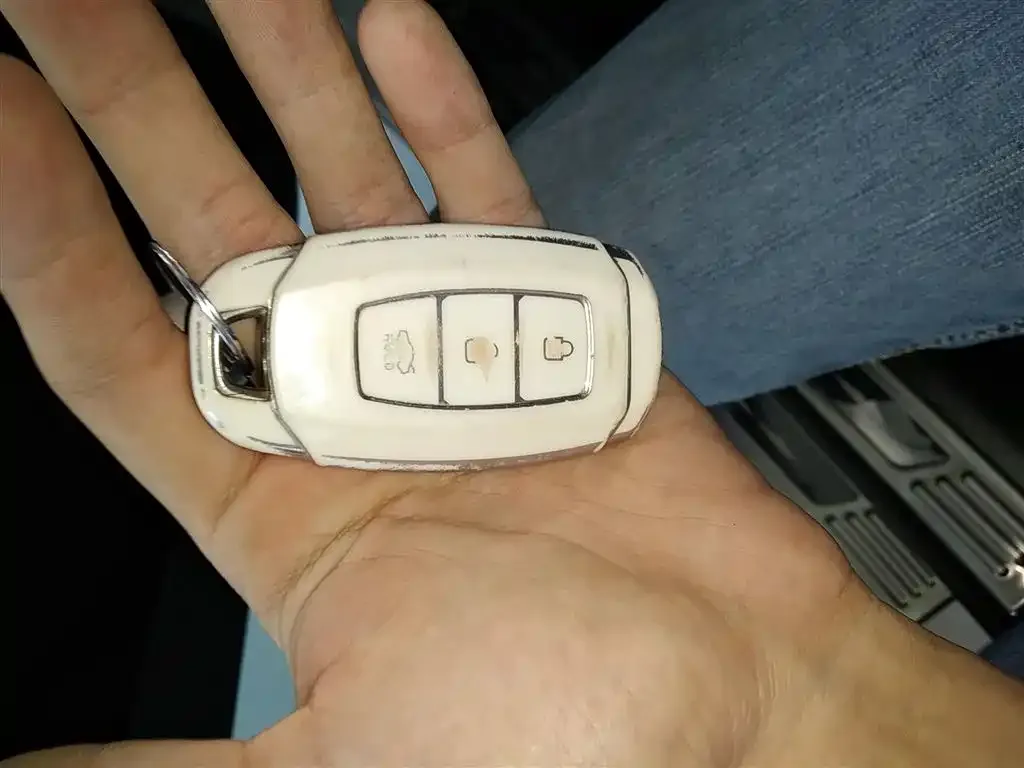 Hyundai Elantra 2023 из CN, фото 9