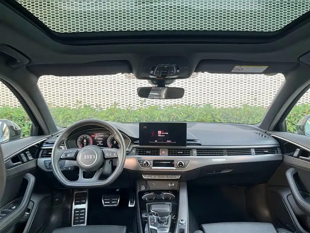 Audi A4L 2024 из CN, фото 4