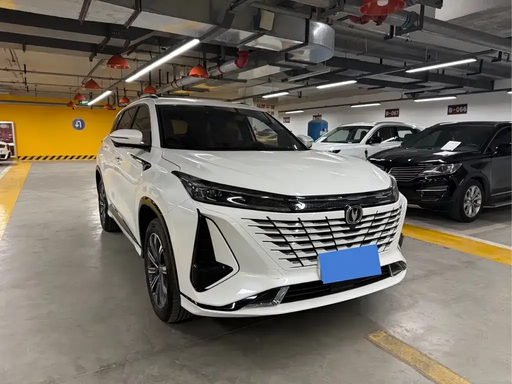 Changan CS75PLUS 2024 из CN, фото 3