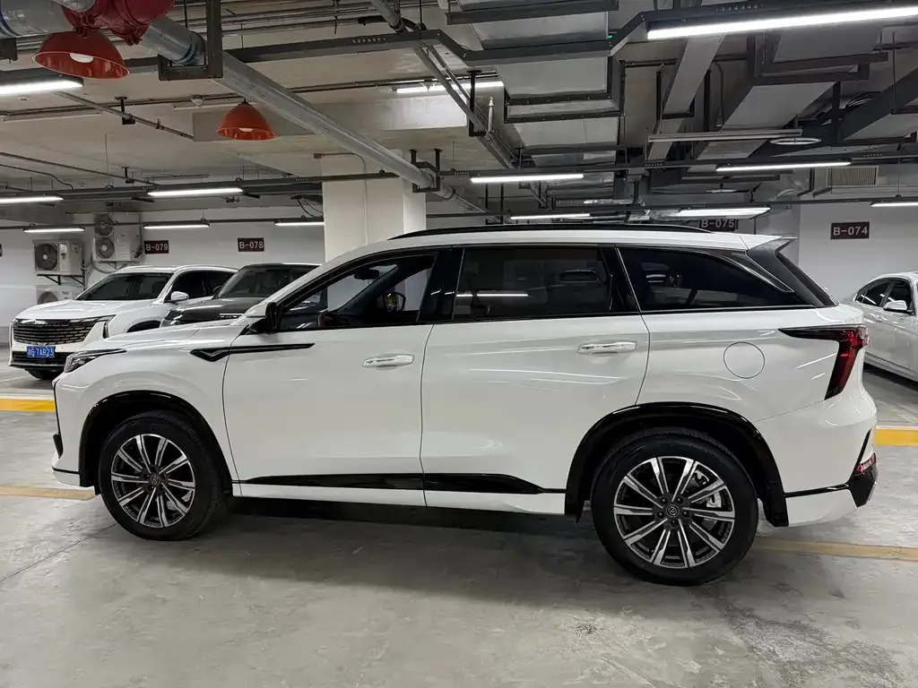 Changan CS75PLUS 2024 из CN, фото 6