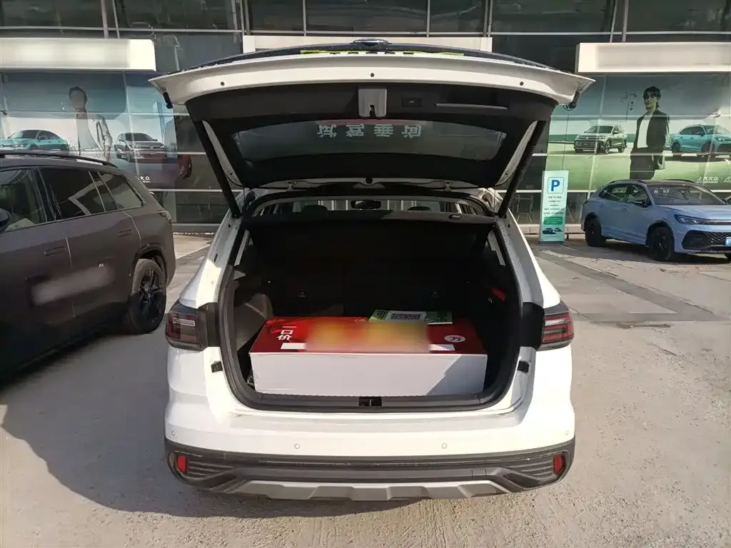 Volkswagen Tharu 2024 из CN, фото 9