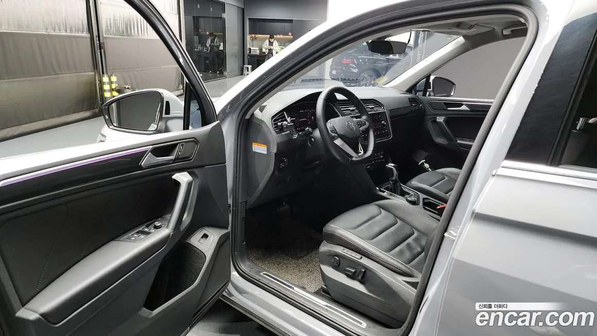 Volkswagen Tiguan 2021 из KR, фото 10