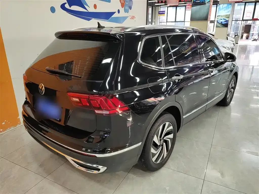 Volkswagen Tiguan L 2022 из CN, фото 7