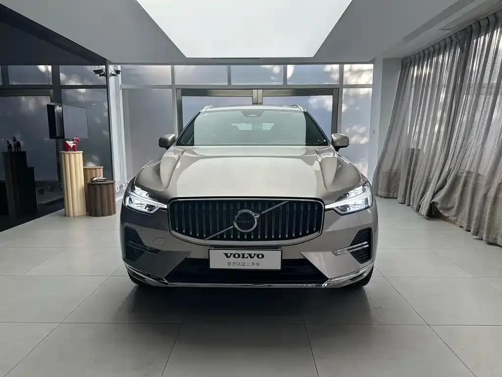 Volvo XC60 2025 из CN, фото 2