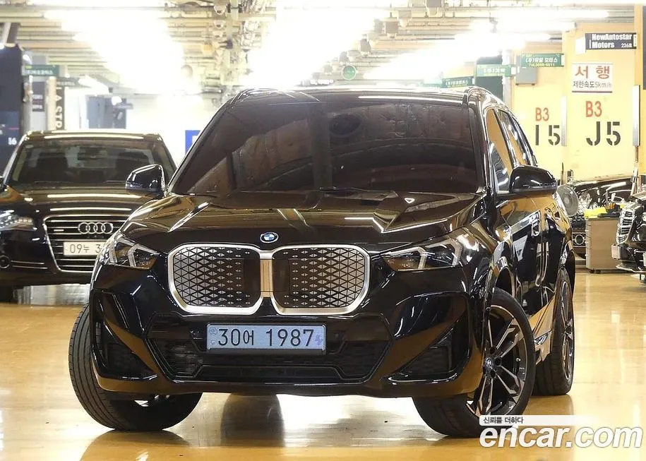 BMW iX1 2025 из KR, фото 3