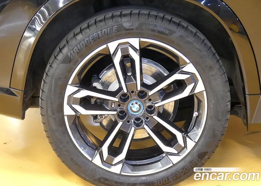 BMW iX1 2025 из KR, фото 5