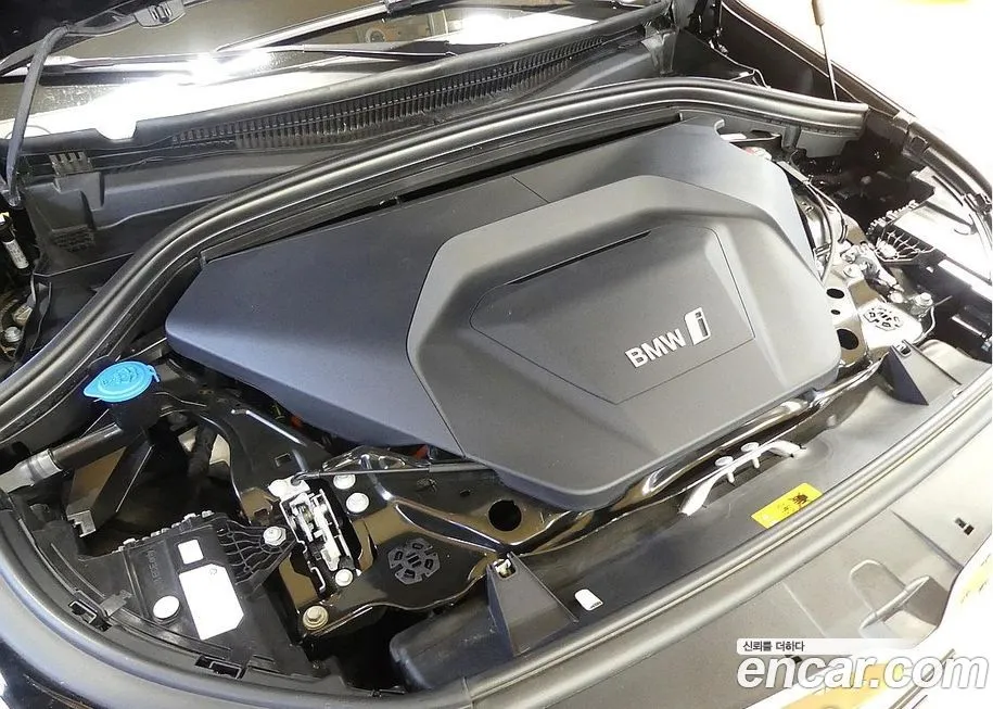BMW iX1 2025 из KR, фото 6