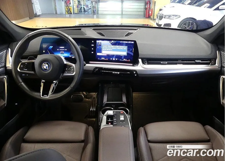 BMW iX1 2025 из KR, фото 7