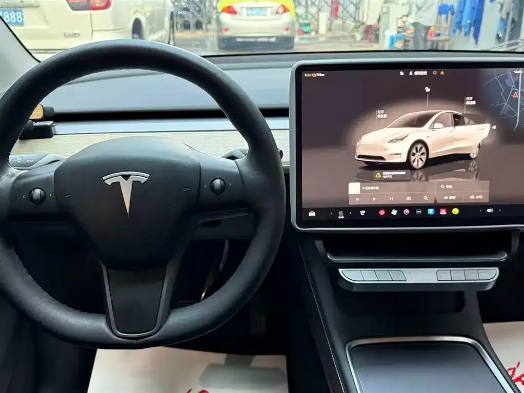 Tesla Model Y 2023 из CN, фото 9