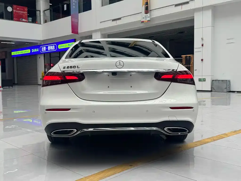 Mercedes-Benz E-Class 2022 из CN, фото 6