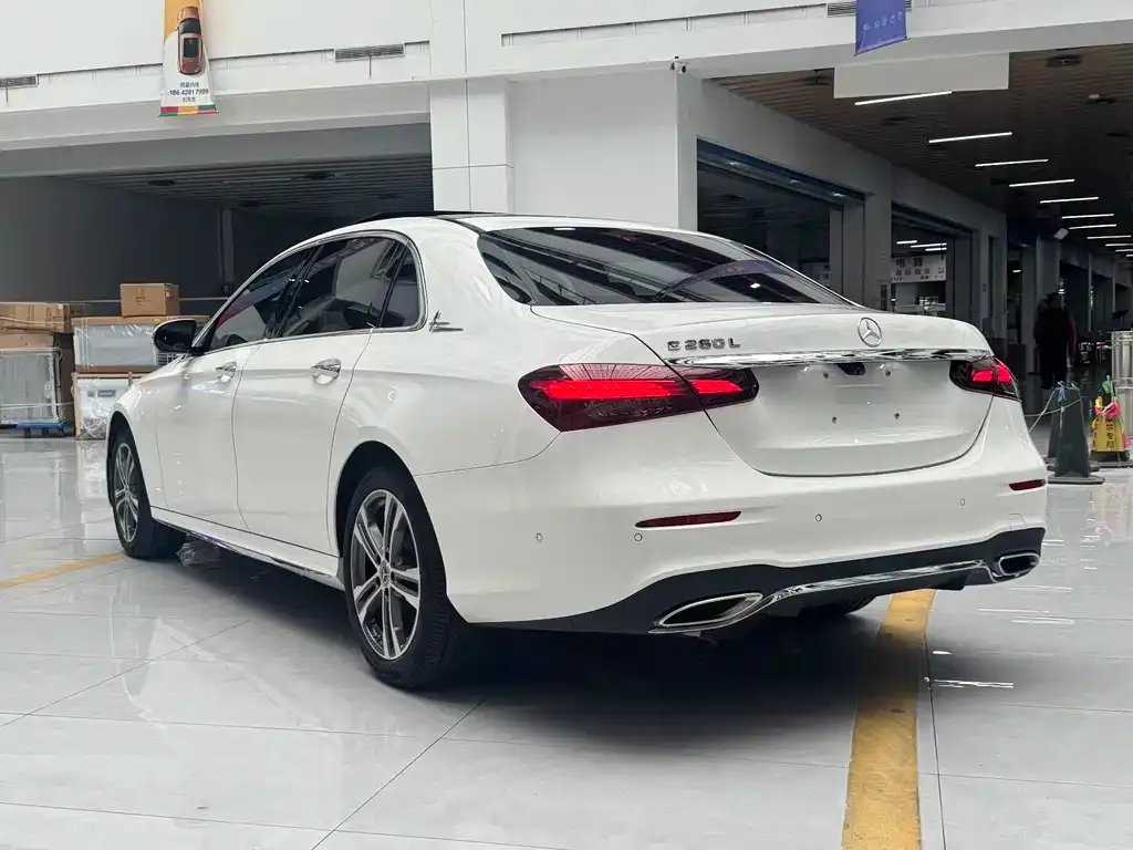 Mercedes-Benz E-Class 2022 из CN, фото 8