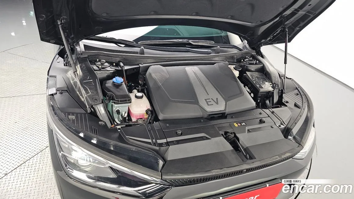 Kia EV6 2023 из KR, фото 6