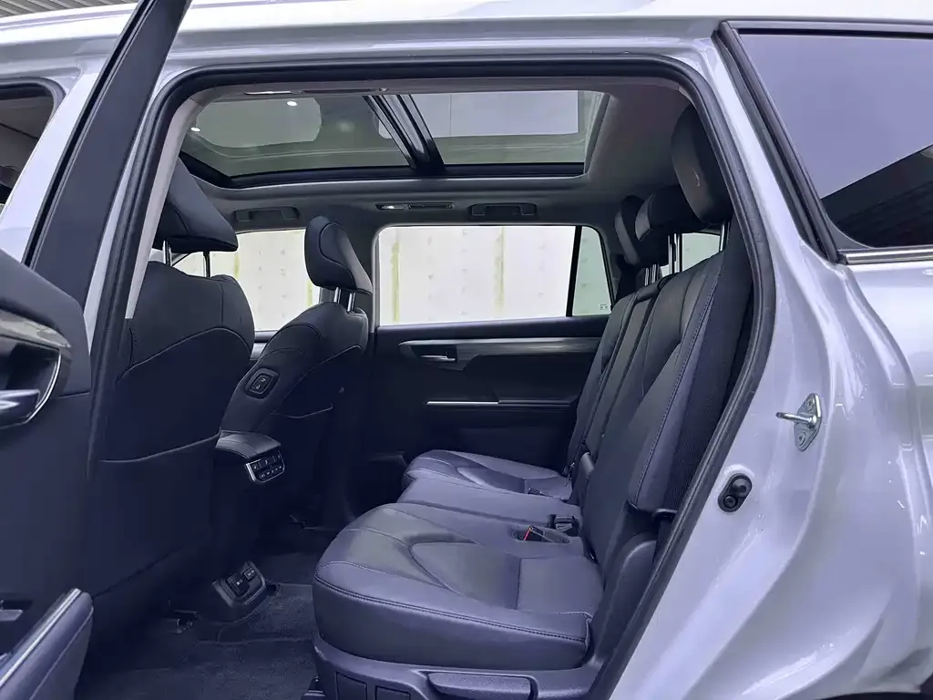 [object Object] Highlander 2024 из CN, фото 10