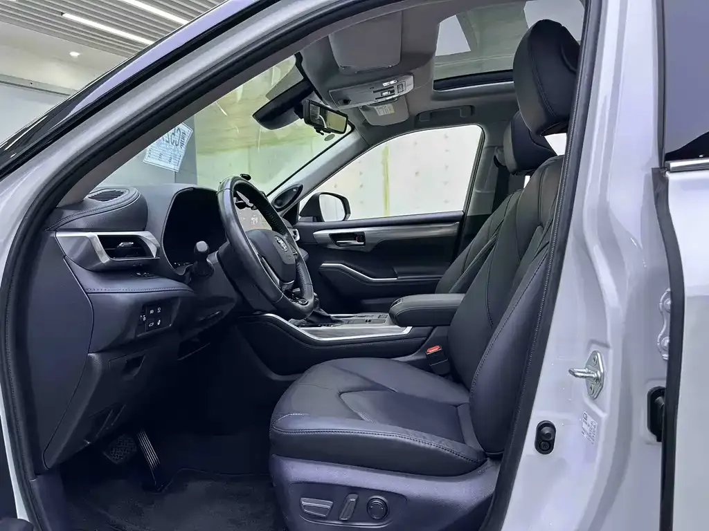 [object Object] Highlander 2024 из CN, фото 8