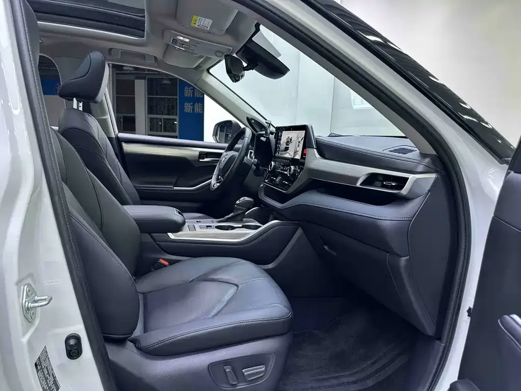 [object Object] Highlander 2024 из CN, фото 9