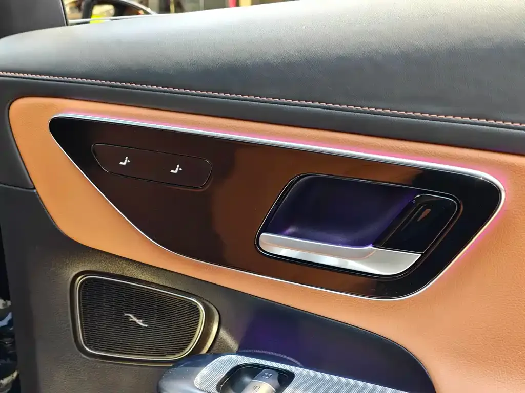 Mercedes-Benz GLC 2024 из CN, фото 10