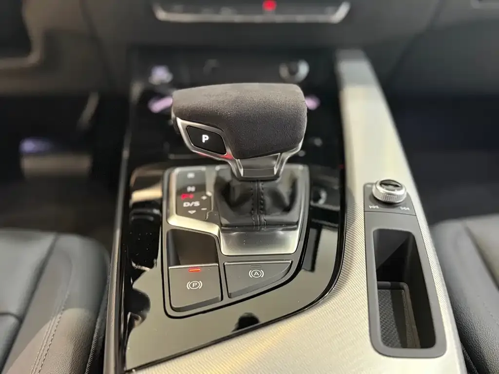 Audi A4 (Import) 2024 из CN, фото 10
