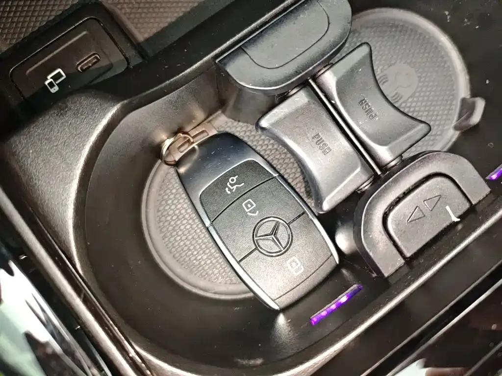 Mercedes-Benz GLB 2021 из CN, фото 9