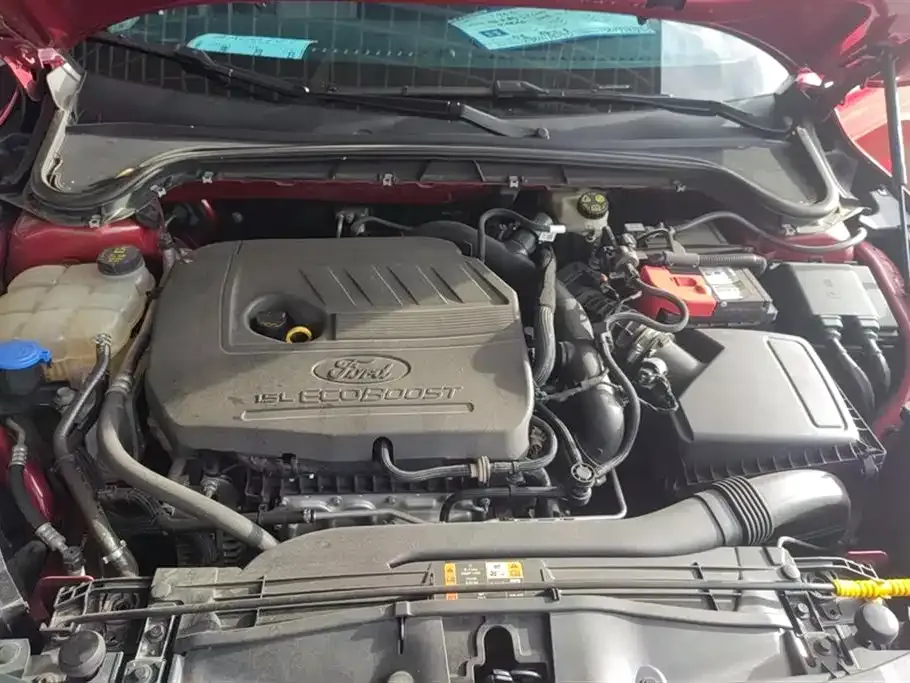 Ford Focus 2023 из CN, фото 10