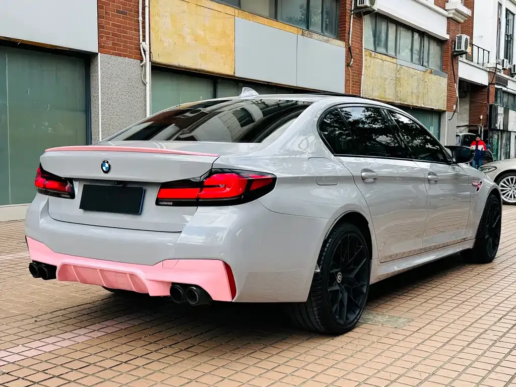 BMW 5 Series 2022 из CN, фото 7