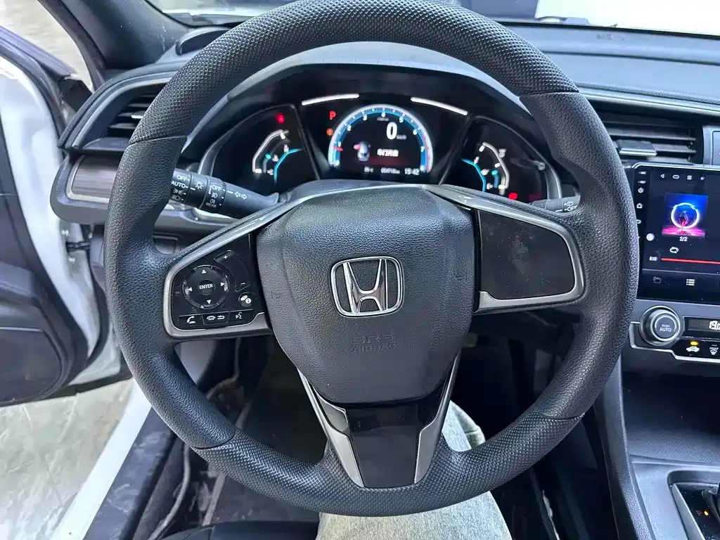 Honda Civic — фото 10