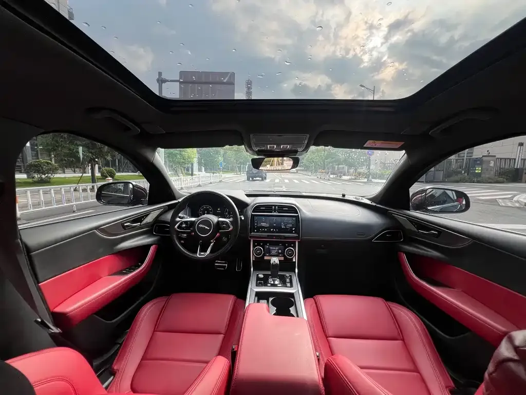 Jaguar XEL 2023 из CN, фото 10