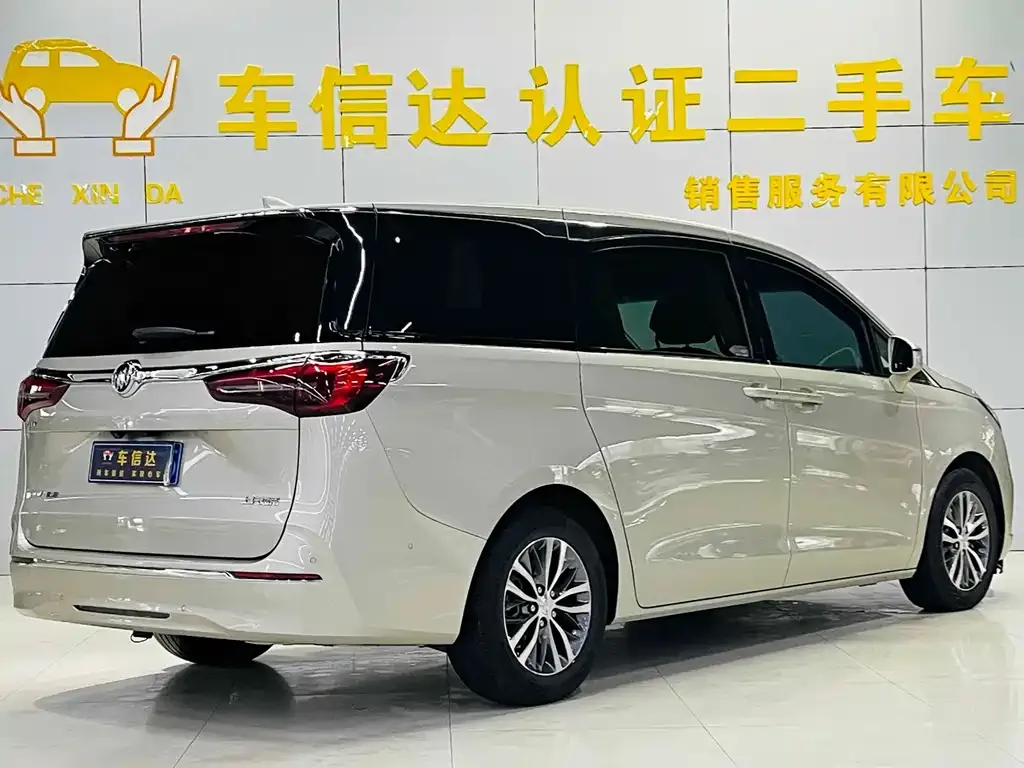 Buick GL8 2022 из CN, фото 3