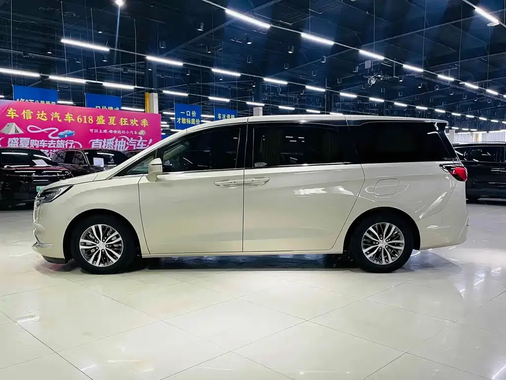 Buick GL8 2022 из CN, фото 5
