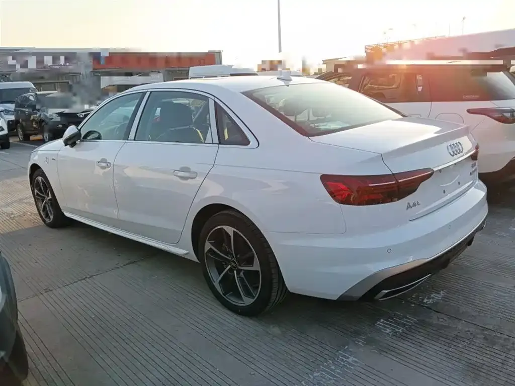 Audi A4L 2025 из CN, фото 5