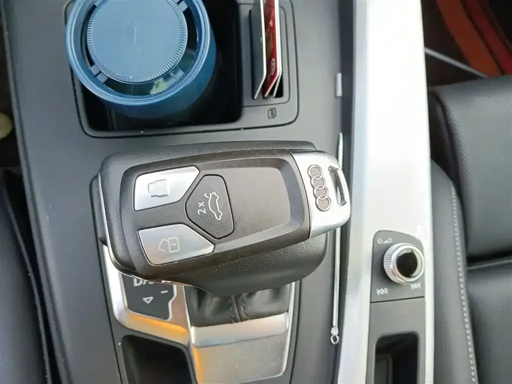 Audi A4L 2025 из CN, фото 9