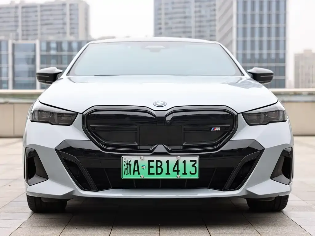 BMW i5 M60 2025 из CN, фото 3