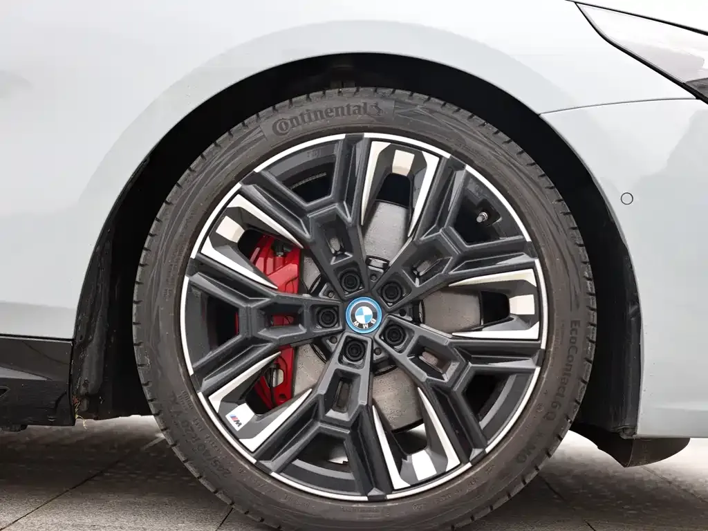 BMW i5 M60 2025 из CN, фото 7