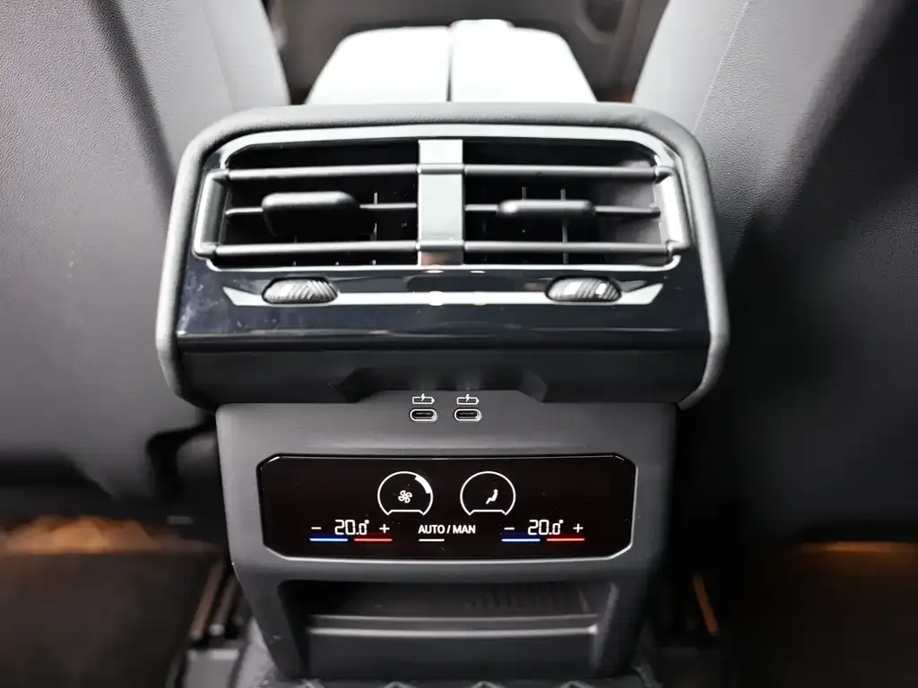 BMW i5 M60 2025 из CN, фото 8