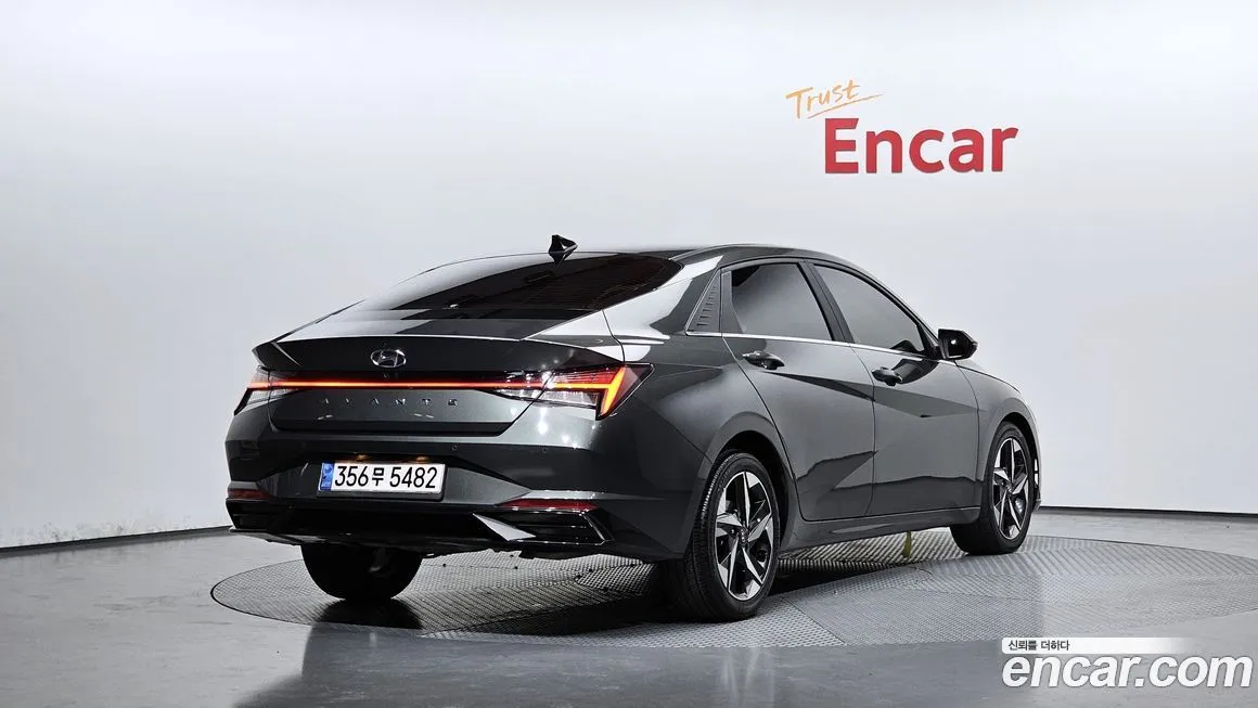 Hyundai AVANTE — фото 2