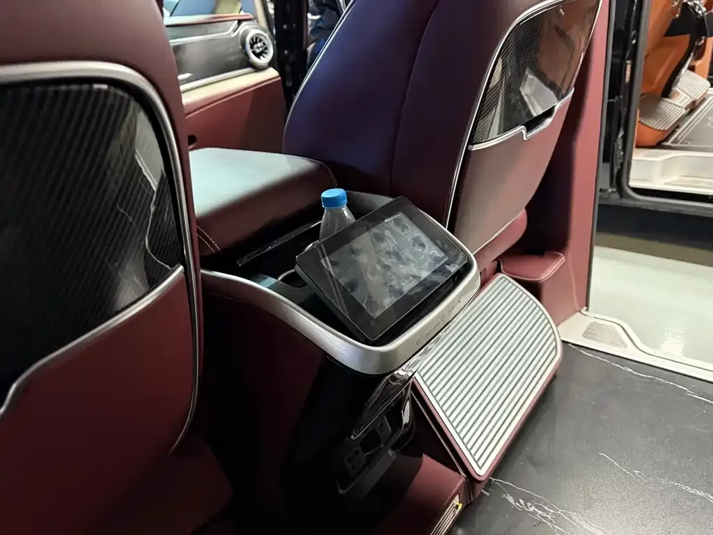 Mercedes-Benz Vito 2023 из CN, фото 9