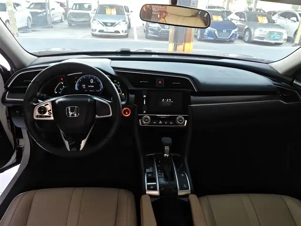 Honda Civic — фото 10