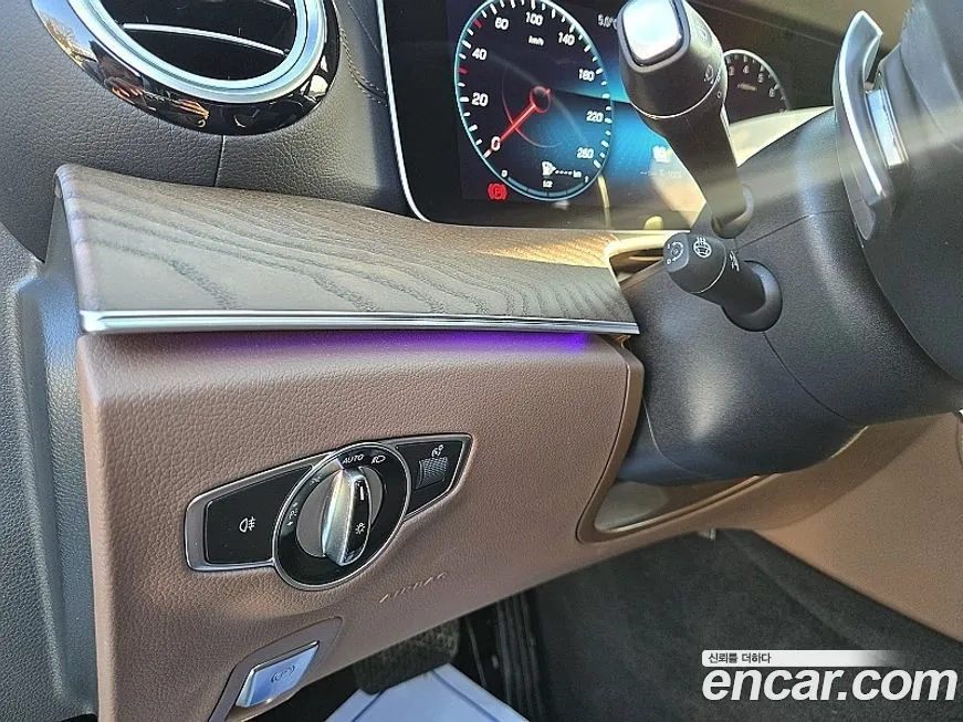 Mercedes-Benz E-Class 2023 из KR, фото 10