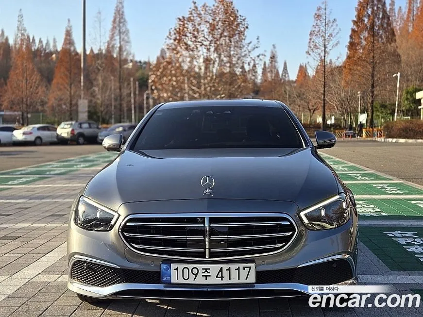 Mercedes-Benz E-Class 2023 из KR, фото 2