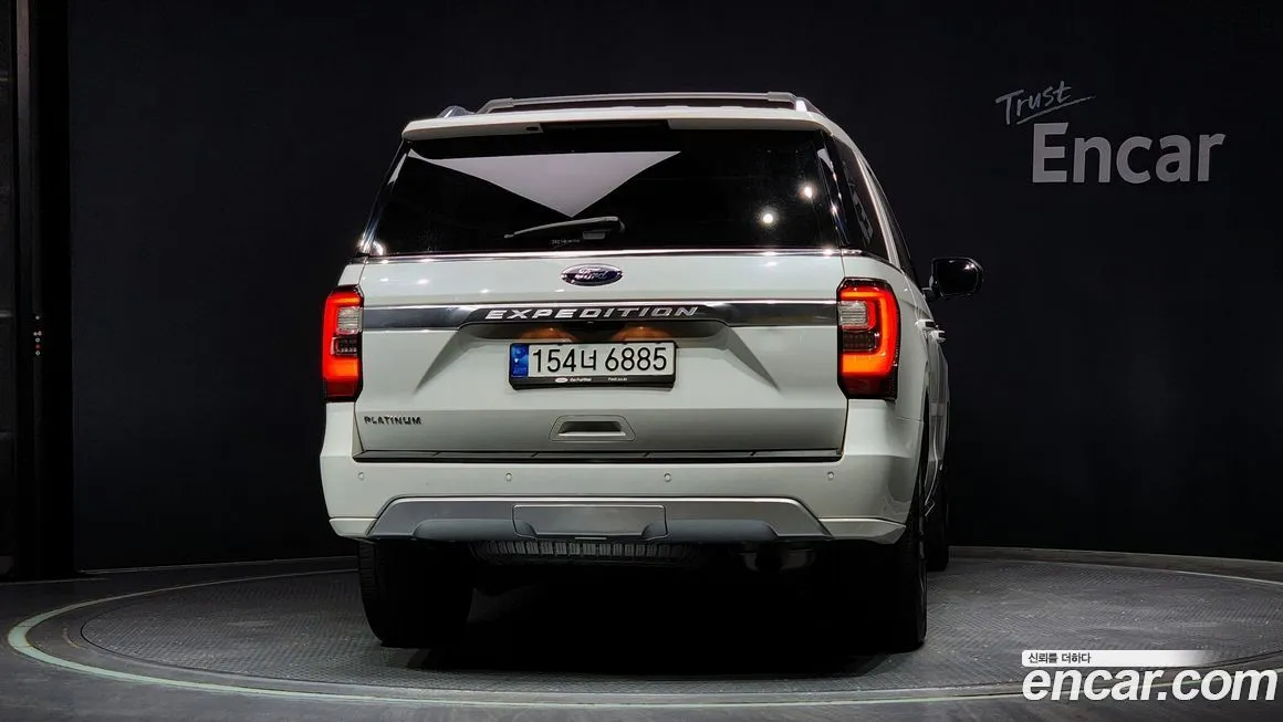 Ford Expedition — фото 4