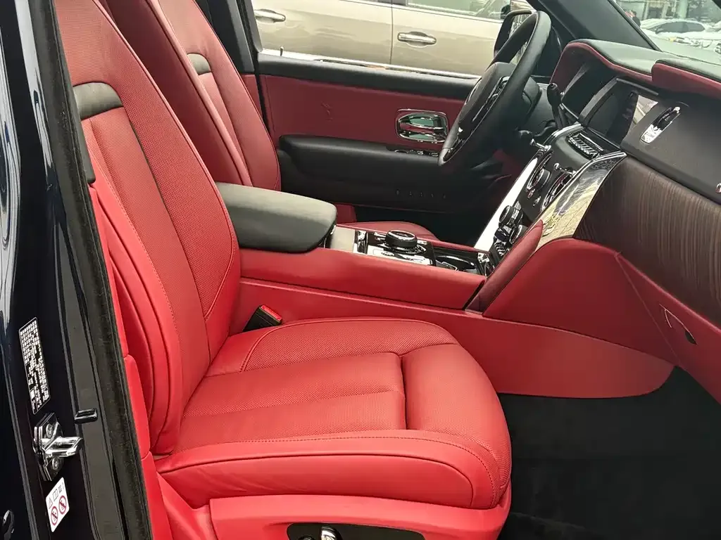 Rolls-Royce Cullinan 2022 из CN, фото 8