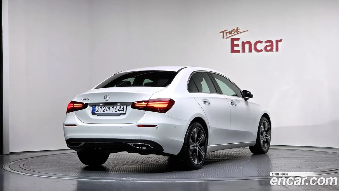 Mercedes-Benz A-Class 2025 из KR, фото 2