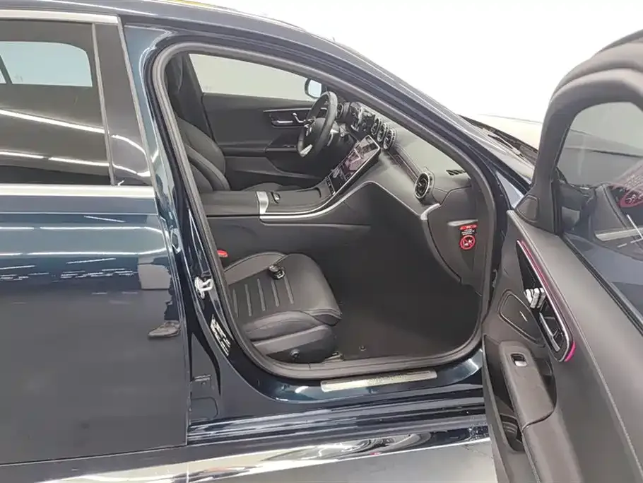 Mercedes-Benz C-Class 2024 из CN, фото 8