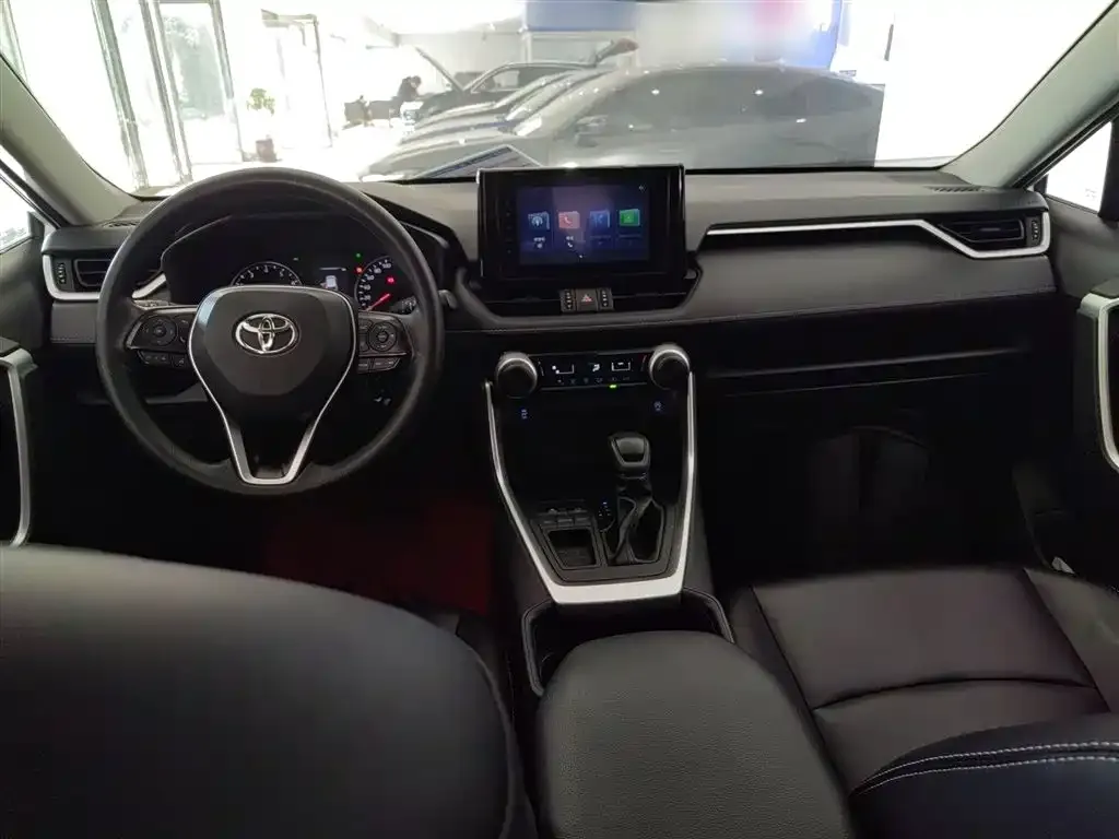 Toyota RAV4 2023 из CN, фото 10