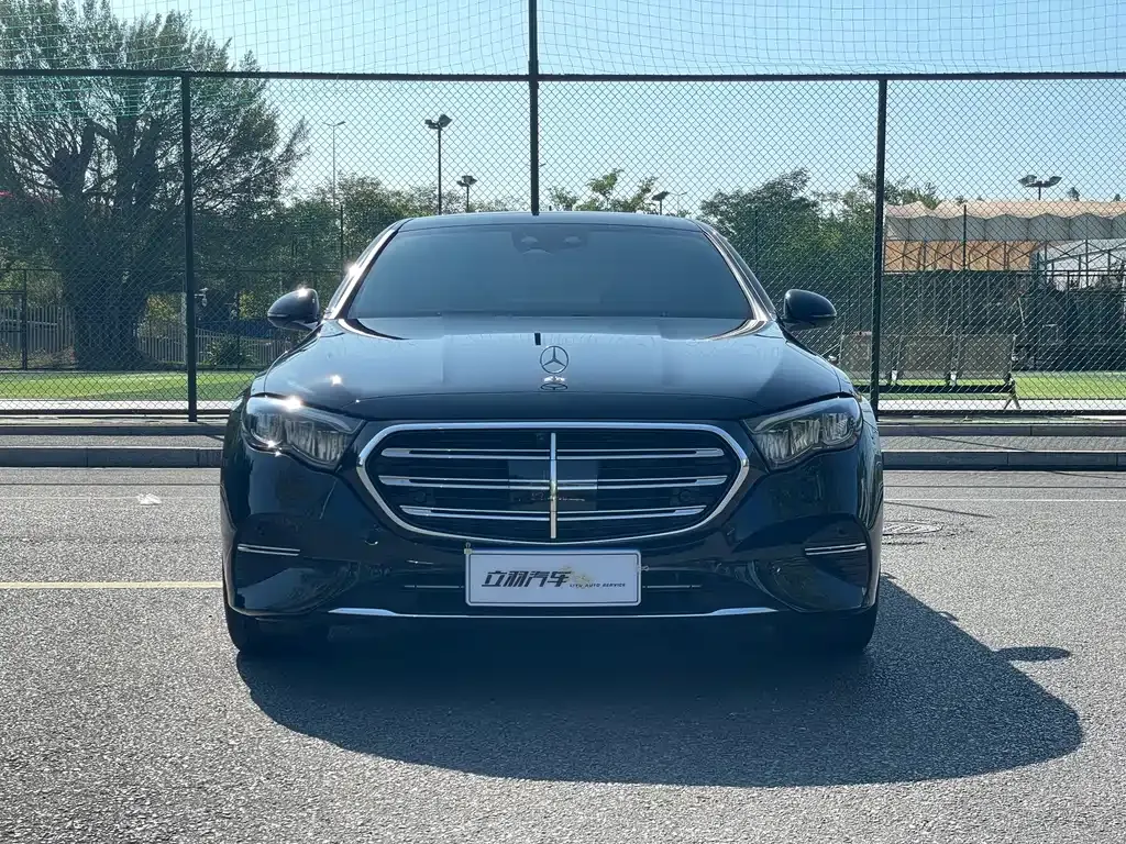 Mercedes-Benz E-Class 2024 из CN, фото 2
