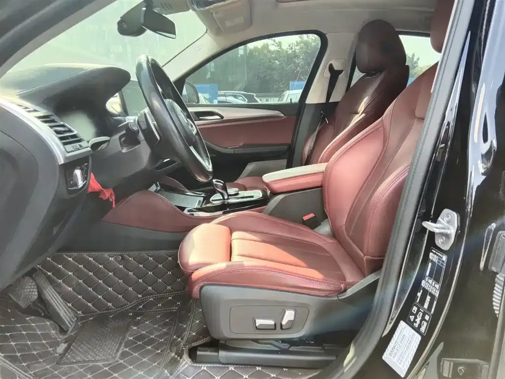 BMW X4 2022 из CN, фото 9