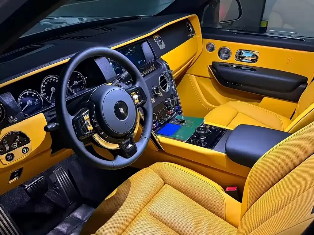 Rolls-Royce Cullinan 2023 из CN, фото 3