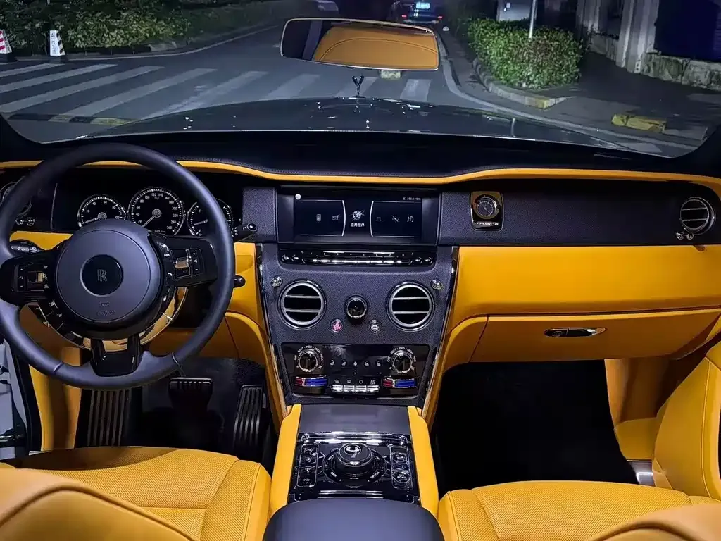 Rolls-Royce Cullinan 2023 из CN, фото 4