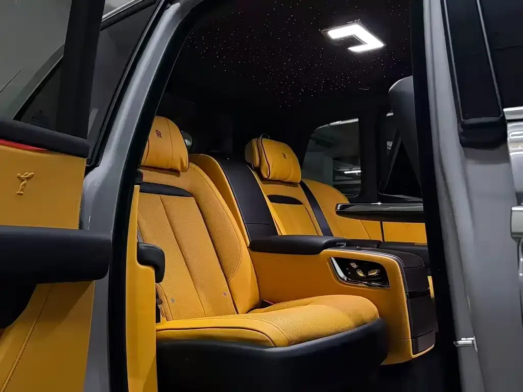 Rolls-Royce Cullinan 2023 из CN, фото 6
